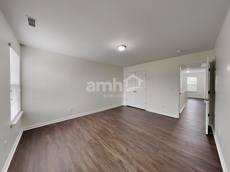 Building Photo - 5002 Guardian Ct