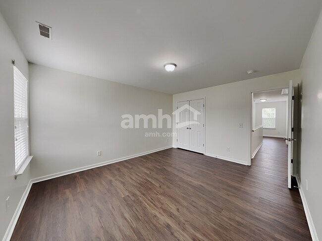 Building Photo - 5002 Guardian Ct