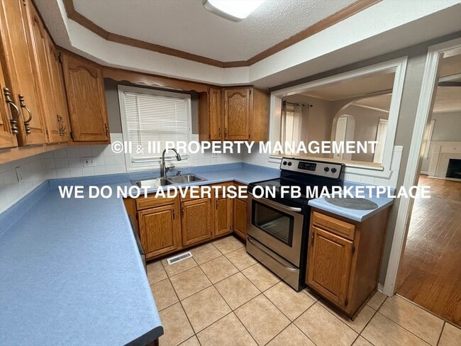 Building Photo - 5840 Floyd St