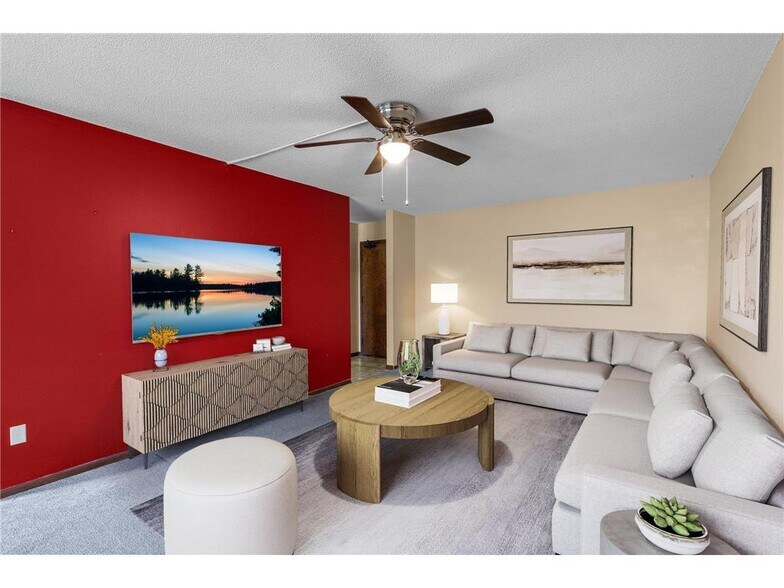 Building Photo - 4101 Parklawn Ave