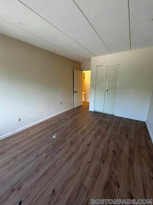 Building Photo - 30 Normandy Ave
