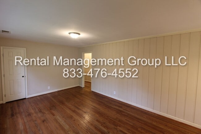 Building Photo - New On The Market with GREAT FEATURES! Better Hurry To See This One!!