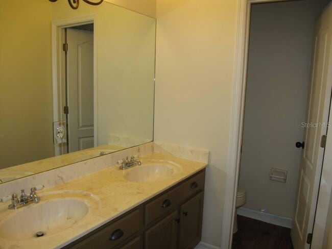Building Photo - 14331 Cheverleigh Dr