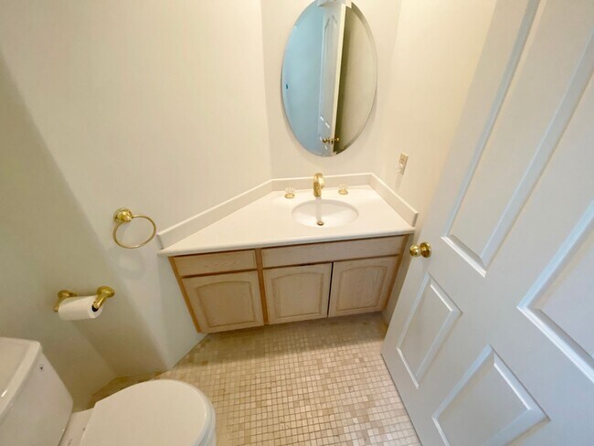 Building Photo - HOUSE - WEST SEDONA - GATED COMMUNITY