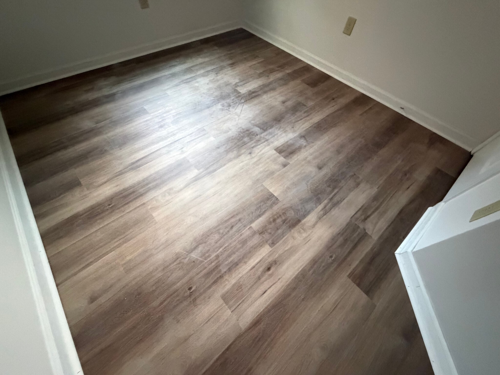 Building Photo - Room in Townhome on Timber Ridge Dr