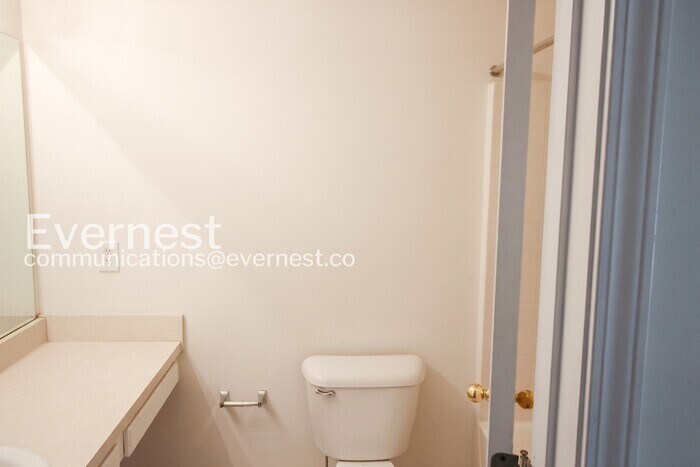 Building Photo - 584 Flintlock Ct