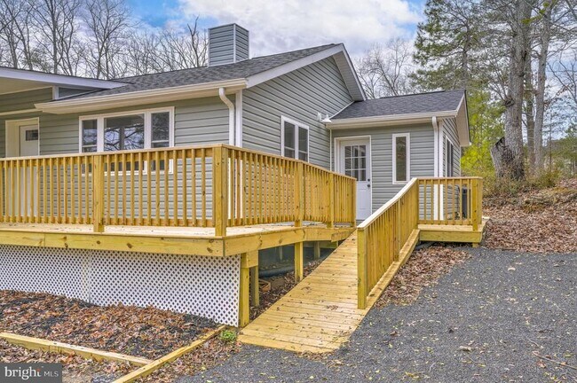 Building Photo - 19717 Oak Ct