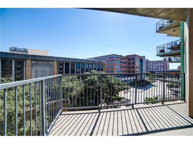 Building Photo - 1001 Belleview St