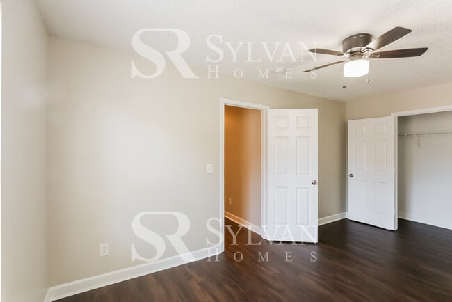 Building Photo - Come view this charming home