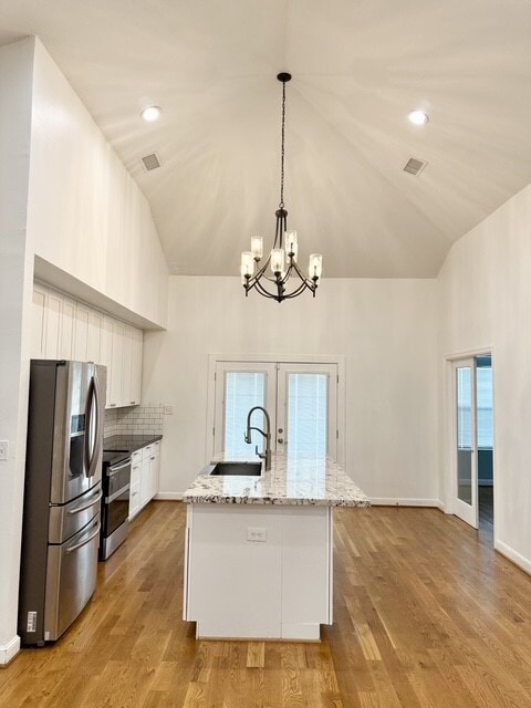 Building Photo - 2116 Live Oak St