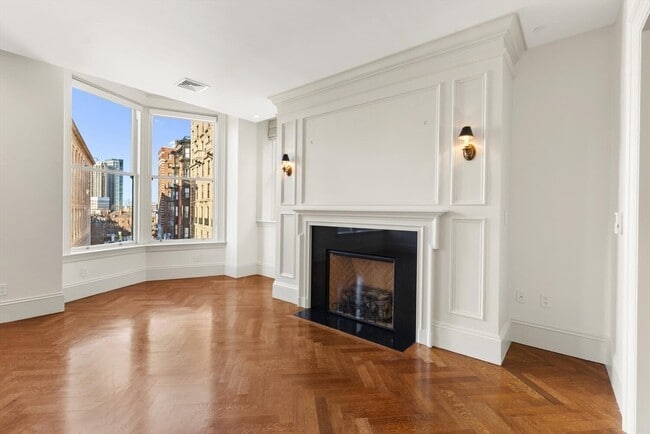 Building Photo - 20 Beacon St