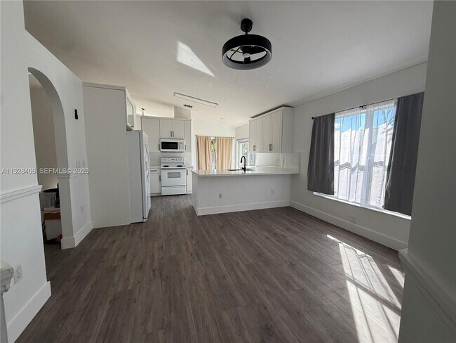 Building Photo - 12268 SW 145th St