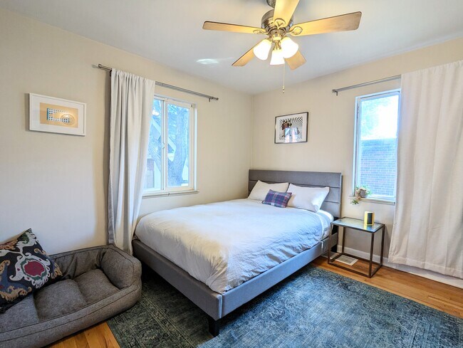 Bedroom 2 - Queen - 754 Albion St