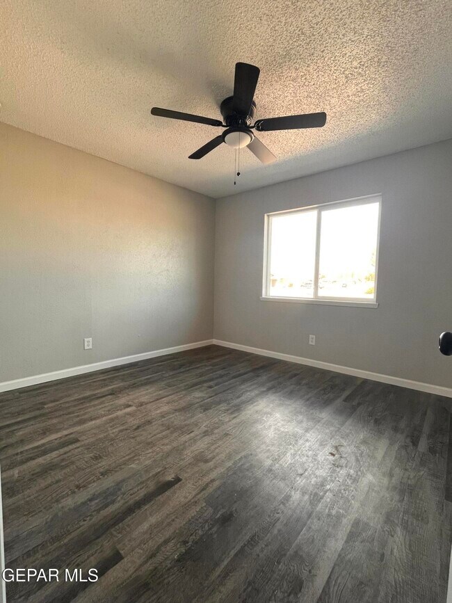 Building Photo - 2325 Ken Venturi Ln