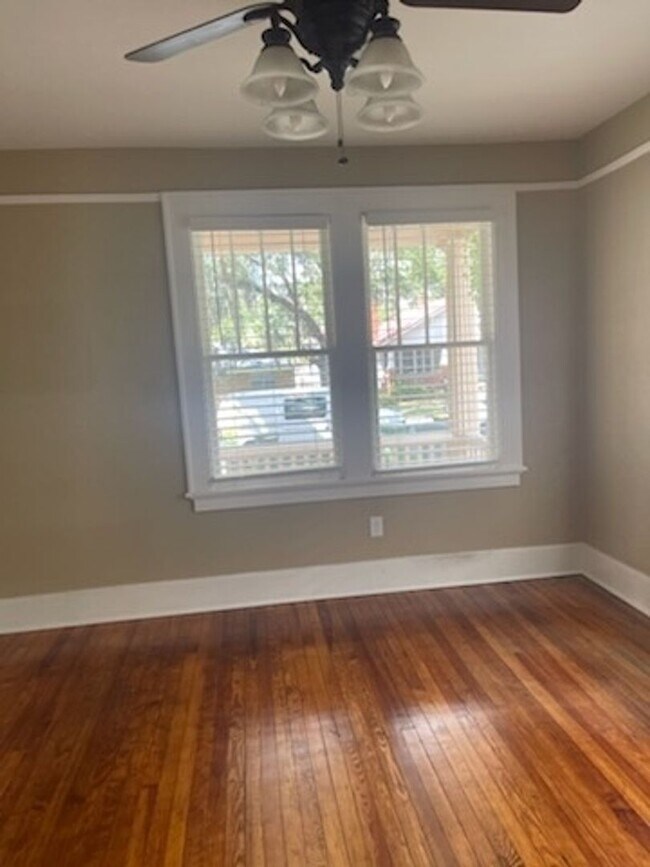 Building Photo - Charming 3BR+ Bonus room House in Savannah