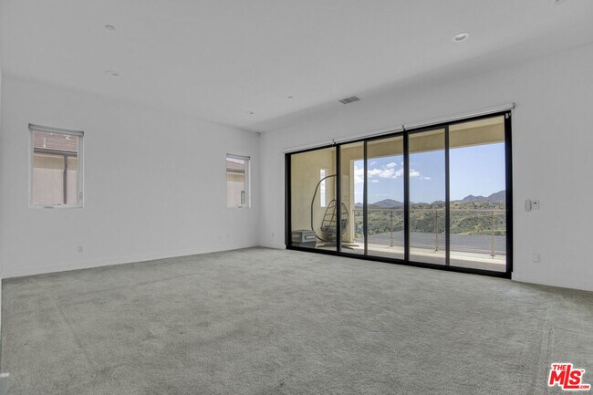 Building Photo - 12509 Saddle Ct