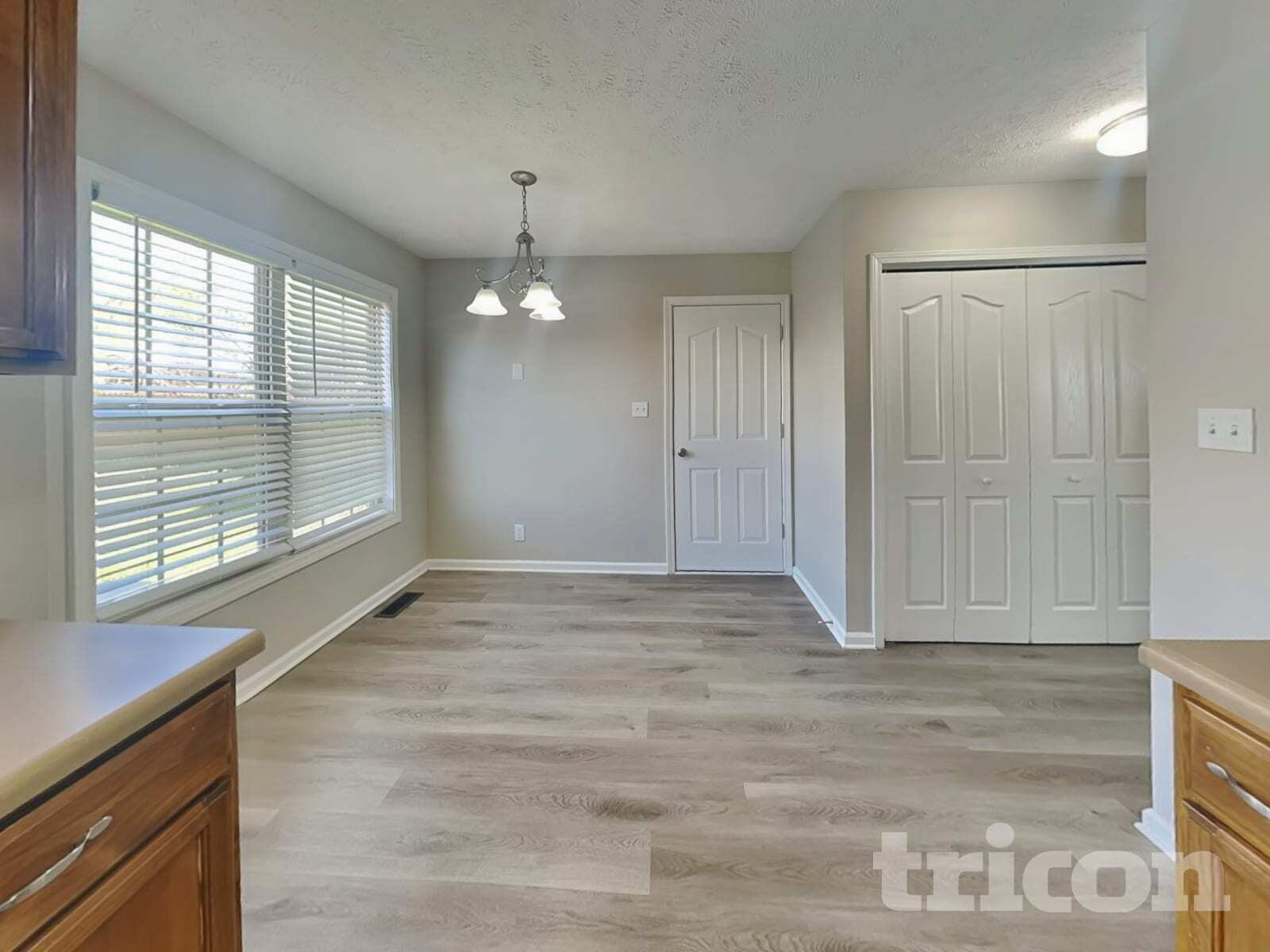 Building Photo - 629 Wolfchase Dr