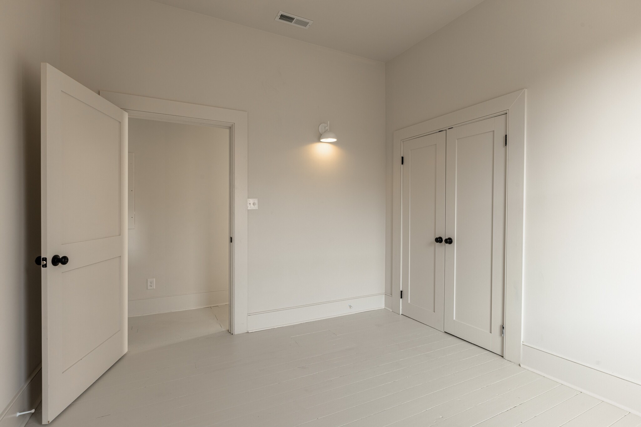 Building Photo - 82 Wentworth St