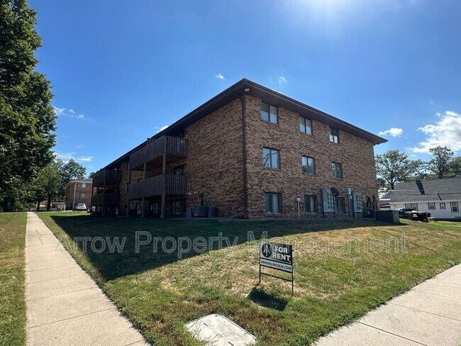 Building Photo - 2323 T St