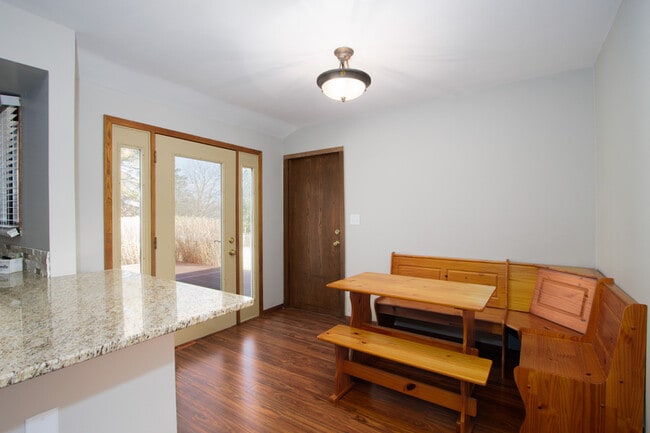 Building Photo - 7146 S 38th St