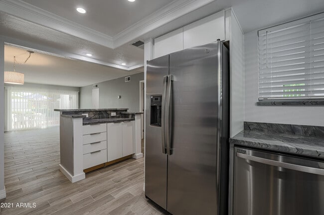 Building Photo - 3640 N 70th St