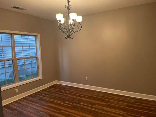 Building Photo - 940 Sunny Slope Trace