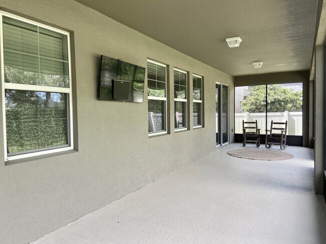 Building Photo - 15575 Hamlin Blossom Ave