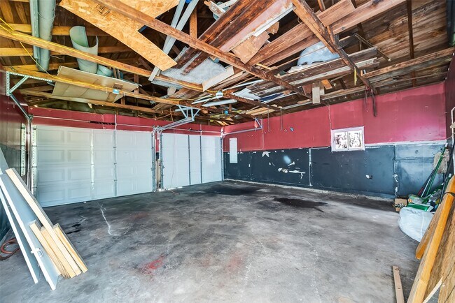 Building Photo - 521 Alford St