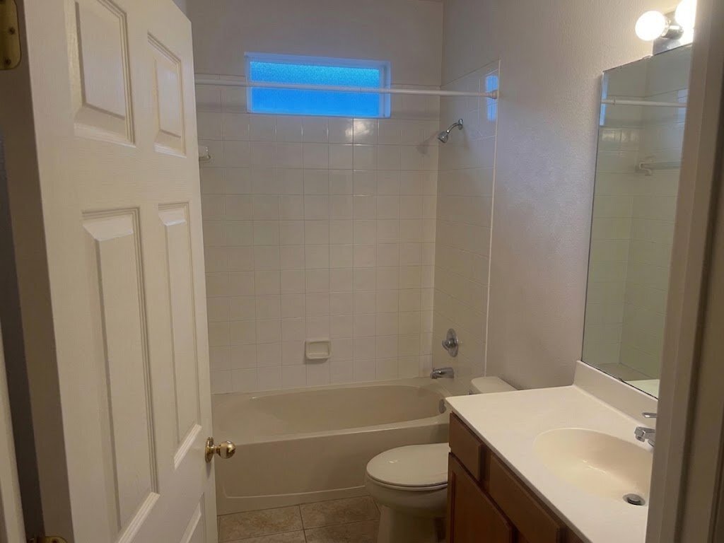 Building Photo - 465 Victoria Hills Dr