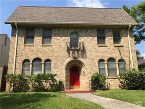 Building Photo - 1654 Marshall St