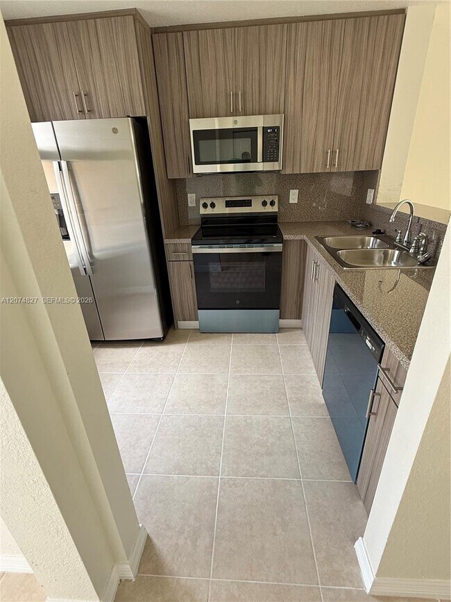 Building Photo - 26259 SW 135th Pl