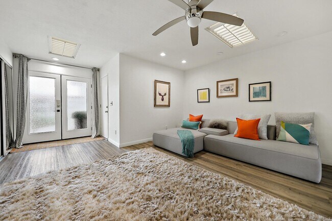 Building Photo - 27 Cll Encinitas