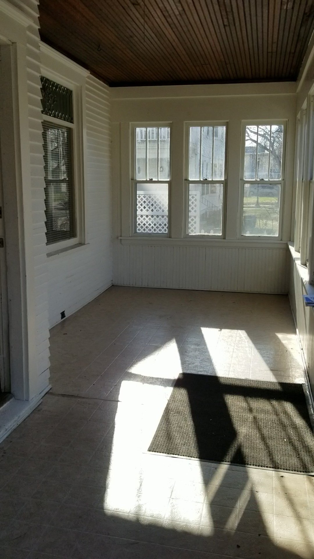 Building Photo - 1015 17th Ave N