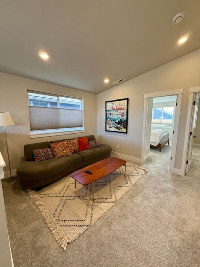 Building Photo - Beautiful Easton 3 Bedroom Home | Primary Suite on Main | Loft + A/C | Community Pools & Amenities