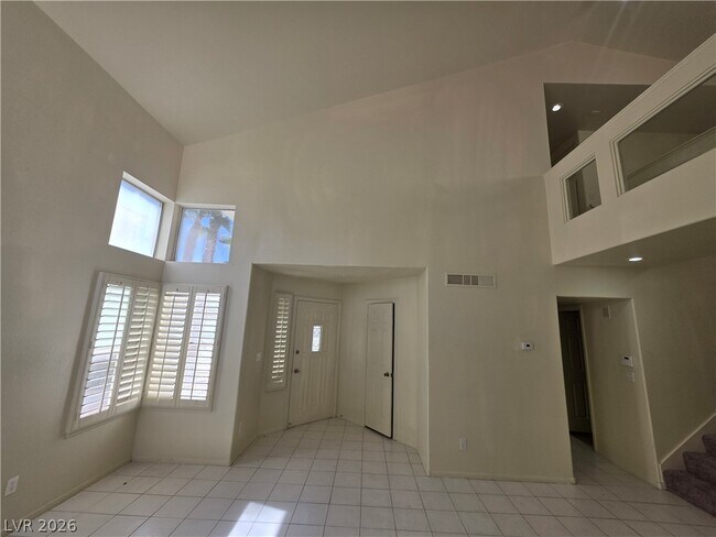 Building Photo - 8008 Dover Shores Ave