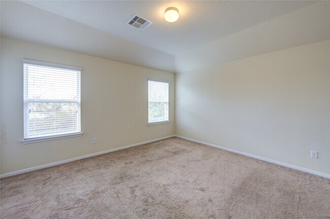 Building Photo - 10907 Woodland Leaf Ln