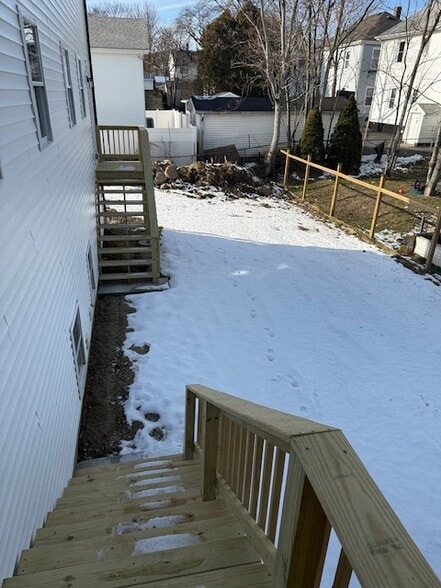 Building Photo - 27 Baker St