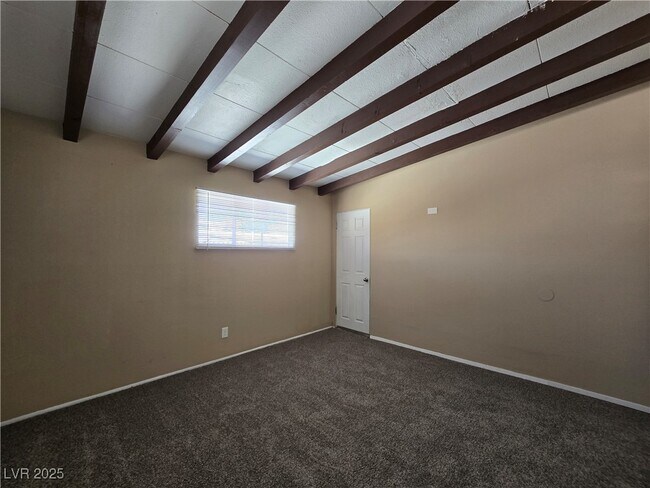 Building Photo - 713 N 18th St