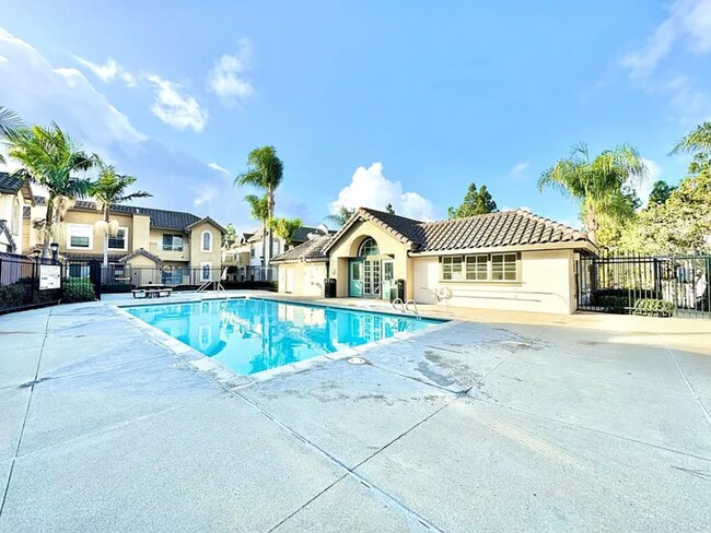 Building Photo - 8656 New Salem St