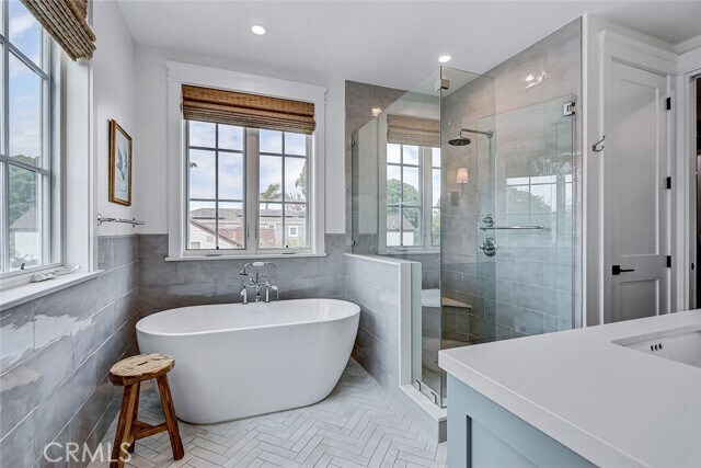 Building Photo - 1717 Pacific Ave