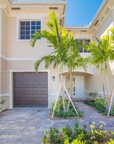 Building Photo - 2664 SW 81st Ter