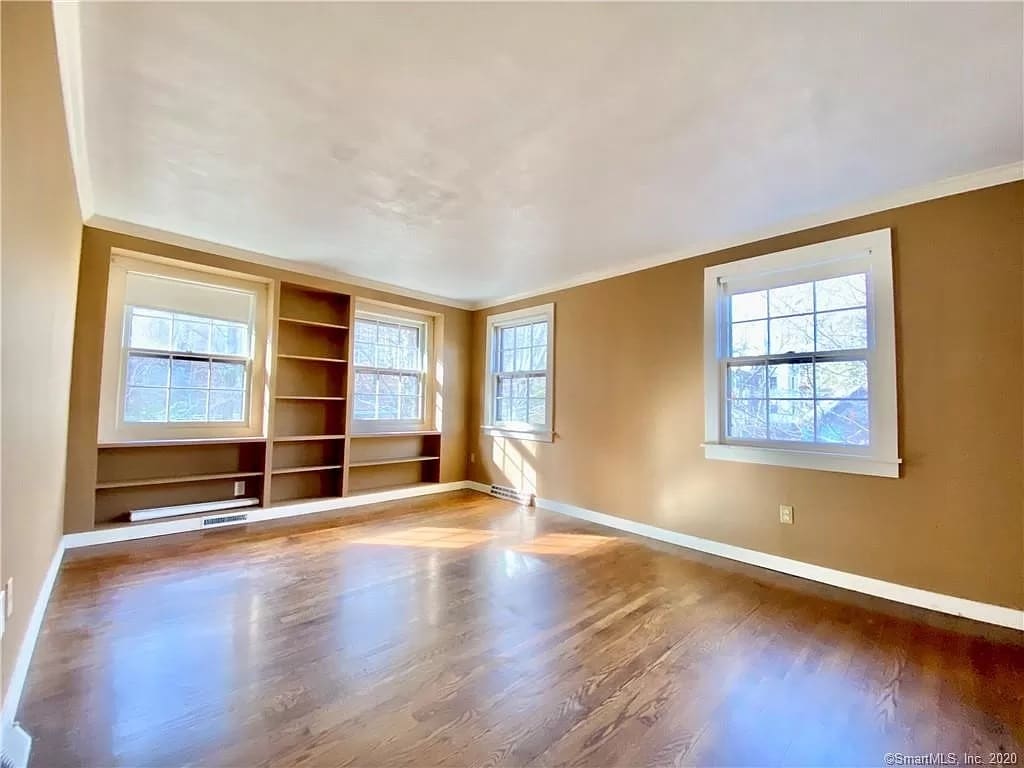 Bedroom - 1031 Howe Avenue