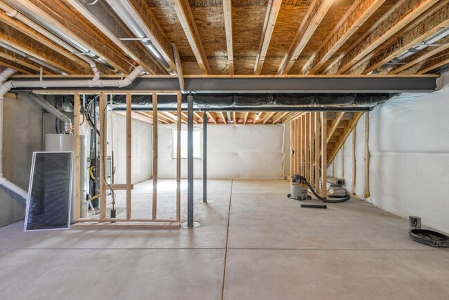 Building Photo - Beautiful, Dog Friendly, 3 Bedroom, 2.5 Ba...
