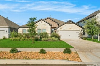 Building Photo - 143 Maravillas