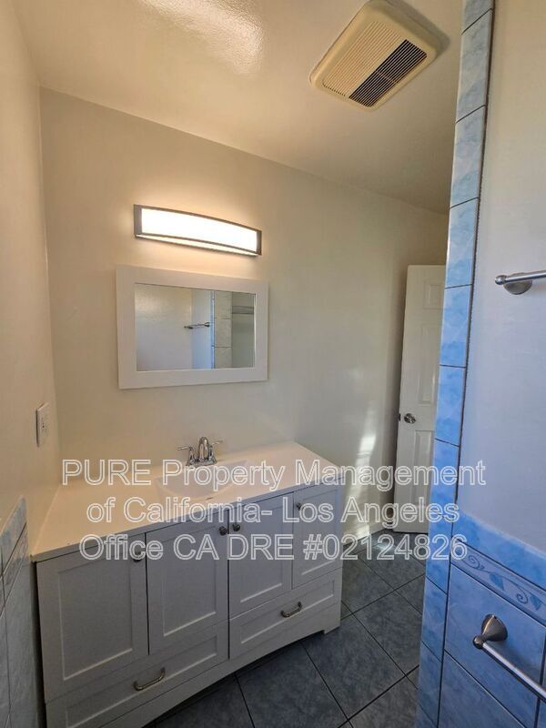 Building Photo - 2926 W 167th St