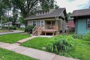 Building Photo - 3265 Q St