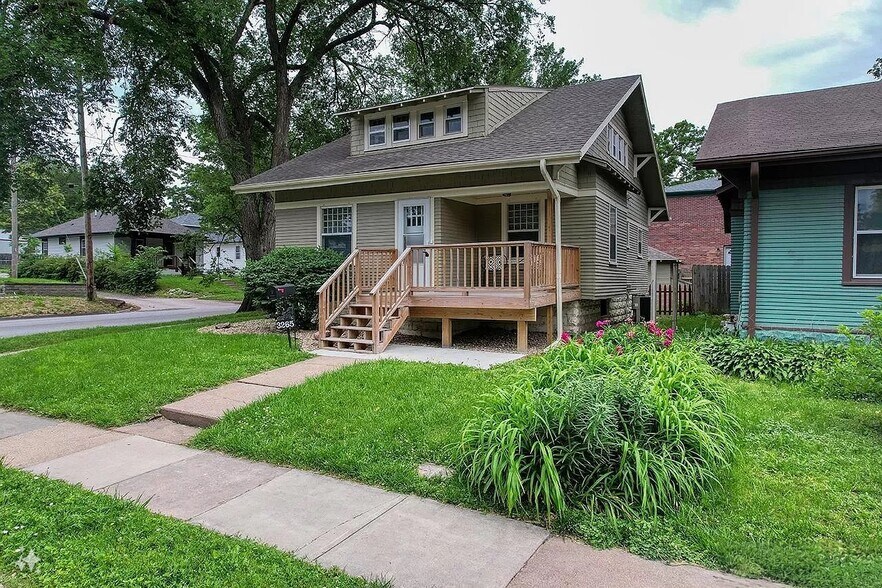 Primary Photo - 3265 Q St