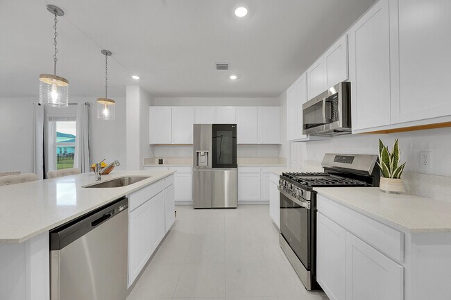 Building Photo - 6371 Windwood Wy