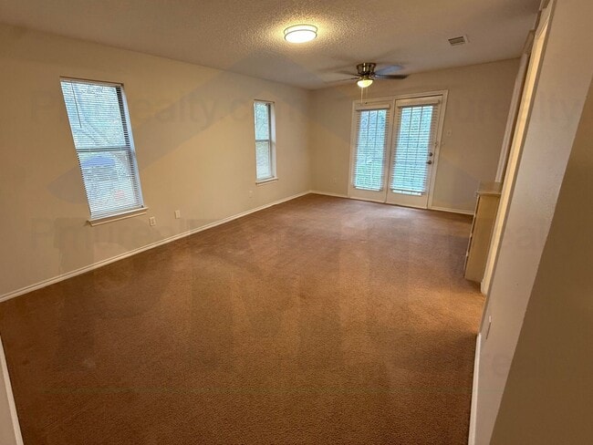 Building Photo - AVAILABLE NOW!!! Custom 3-Bed 2-Bath w/ 2 Dining Areas & View of Creek