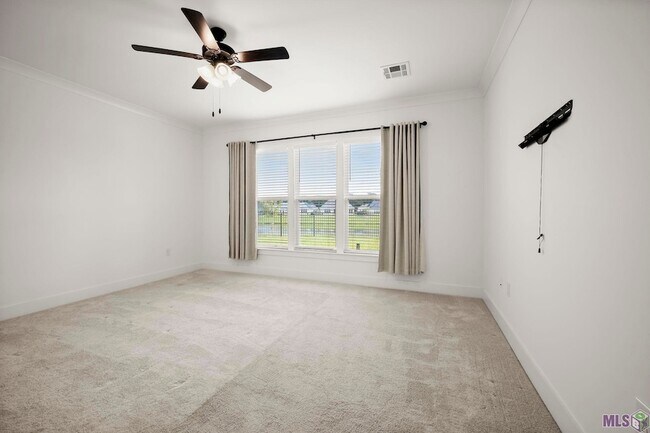 Building Photo - 39262 Bridge Path Ln